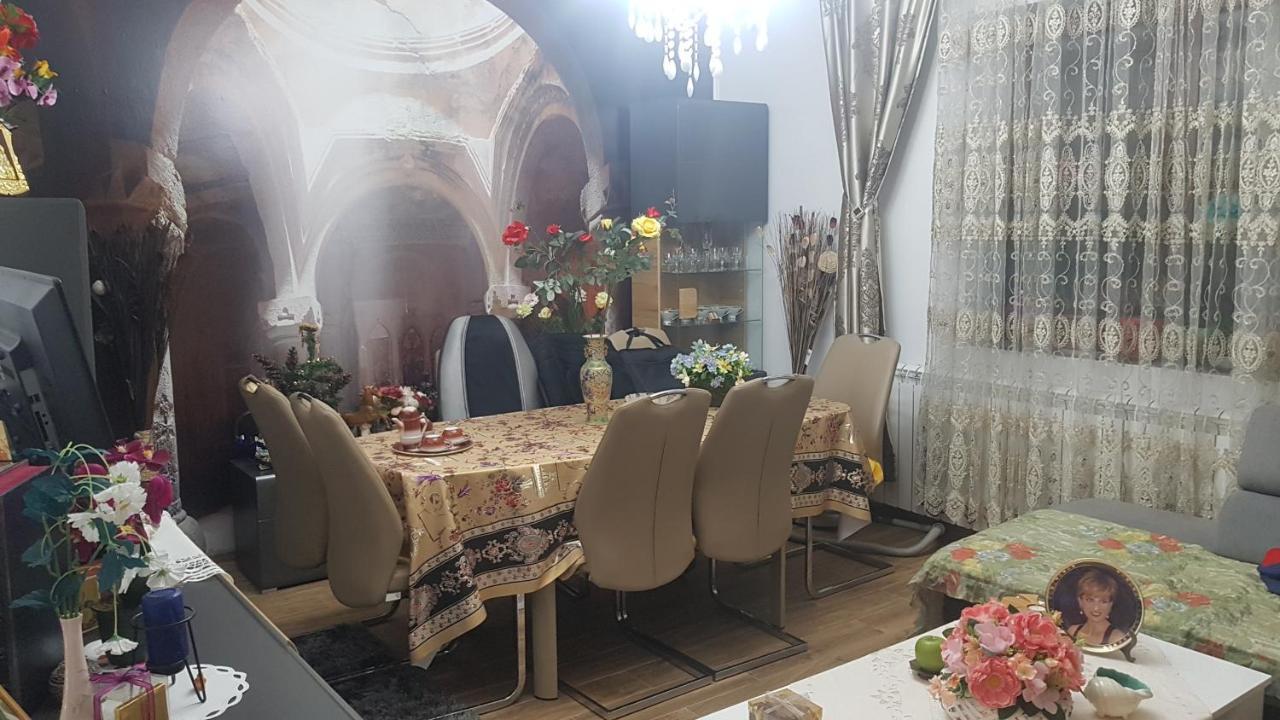 מלון Petroşani Casa Cojanu מראה חיצוני תמונה