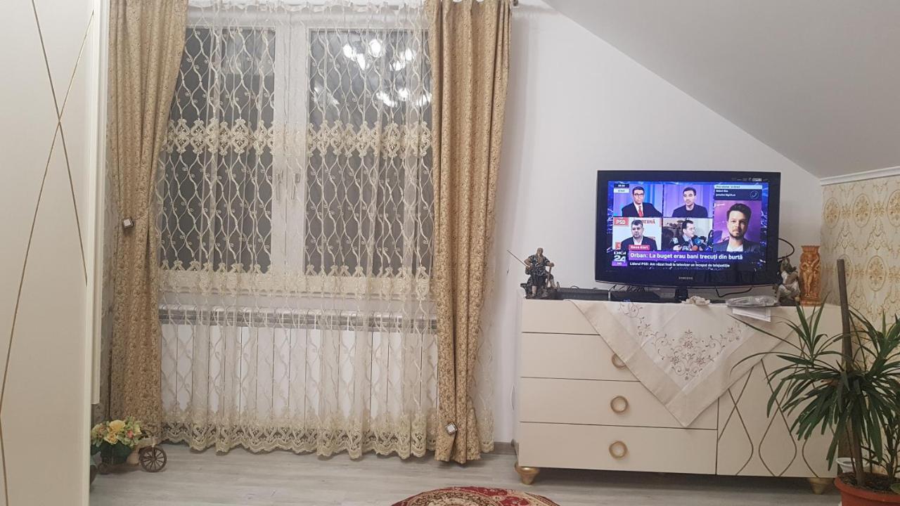 מלון Petroşani Casa Cojanu מראה חיצוני תמונה