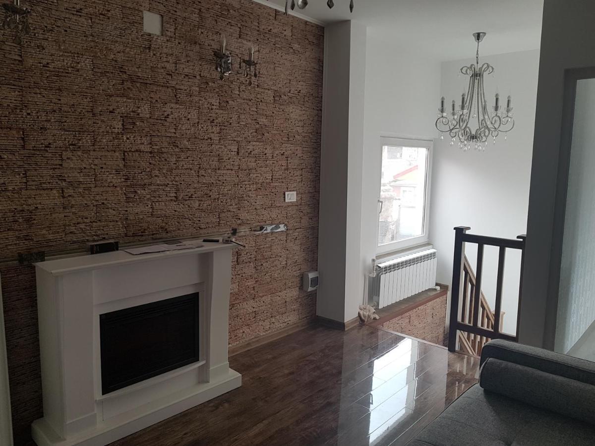 מלון Petroşani Casa Cojanu מראה חיצוני תמונה