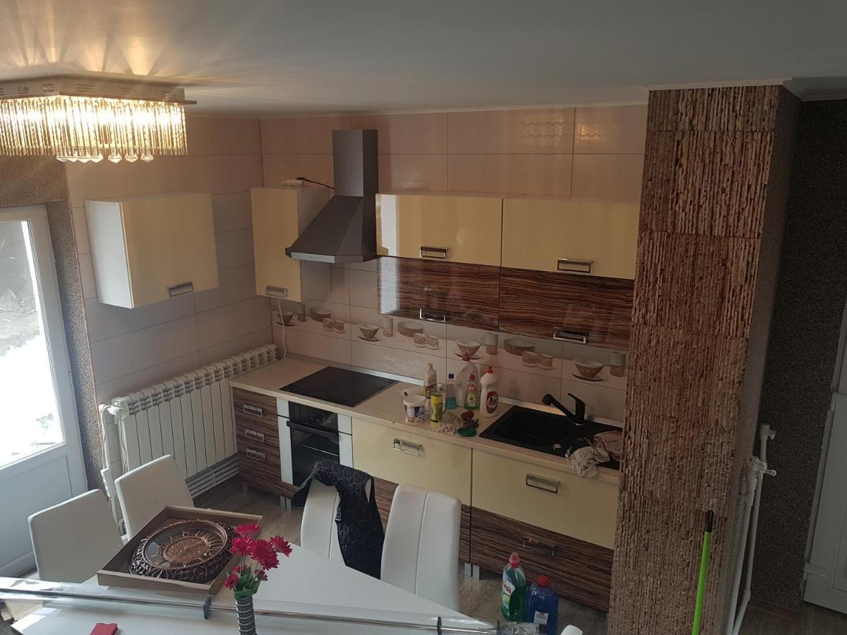 מלון Petroşani Casa Cojanu מראה חיצוני תמונה